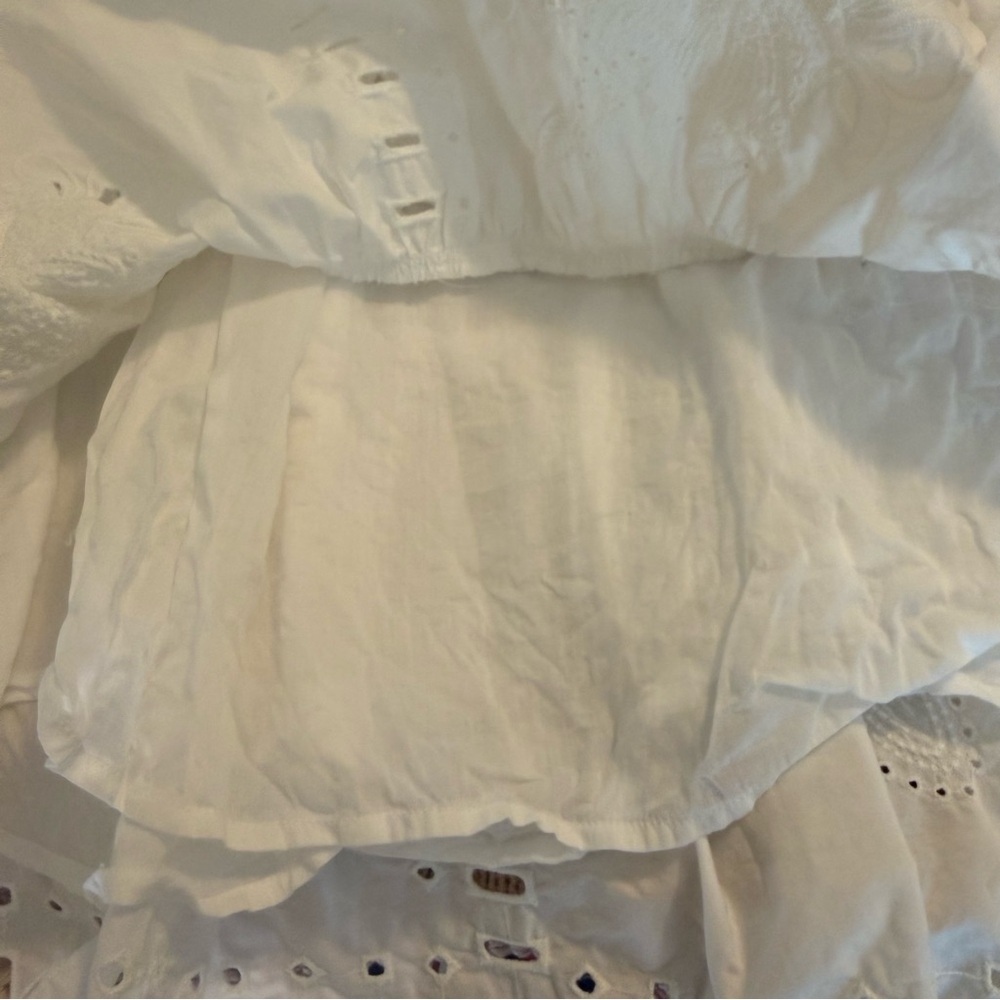Rails Saylor Eyelet Dress in White * Missing Belt* size Small - Picture 10 of 14